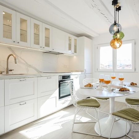 Charming Madrid Plaza Apartment Exterior photo