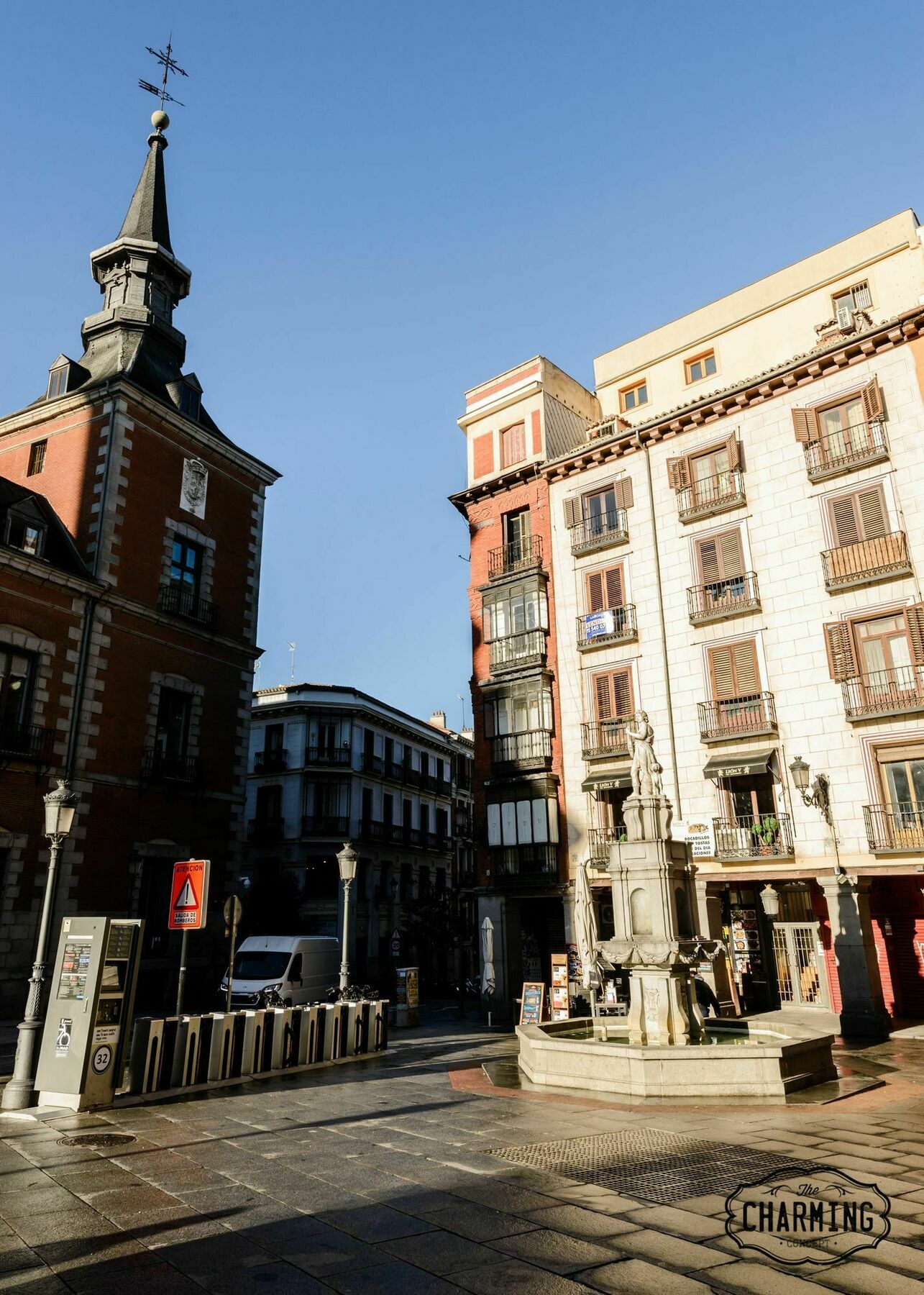 Charming Madrid Plaza Apartment Exterior photo